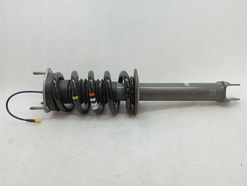 Porsche 911 (992) Porsche 911 992 shock absorber rear 992512015AB shock absorber rear Body type: Convertible
Fuel: Petrol