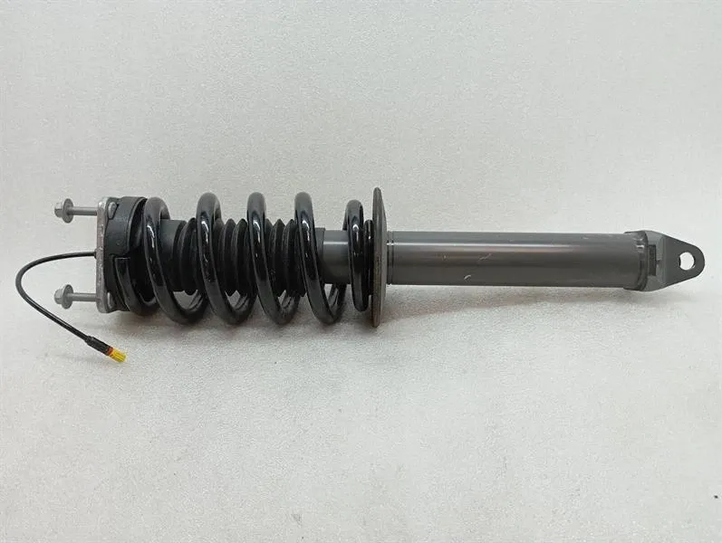 Porsche 911 (992) Porsche 911 992 shock absorber rear 992512015AB shock absorber rear Body type: Convertible
Fuel: Petrol