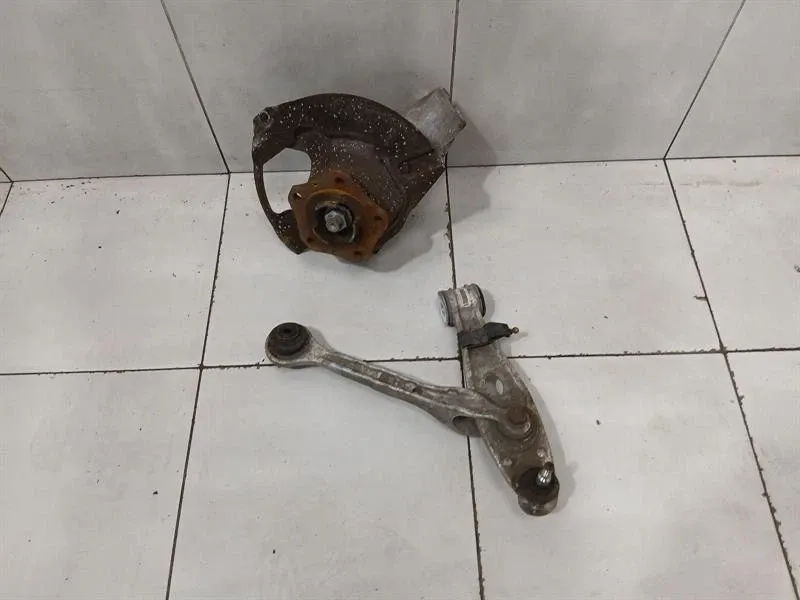 Porsche 911 (991) Porsche Cayman 718 Left Front Hub 99134165705 Wheel Bearing Housing Front Left Body type: Coupe
Fuel: Petrol