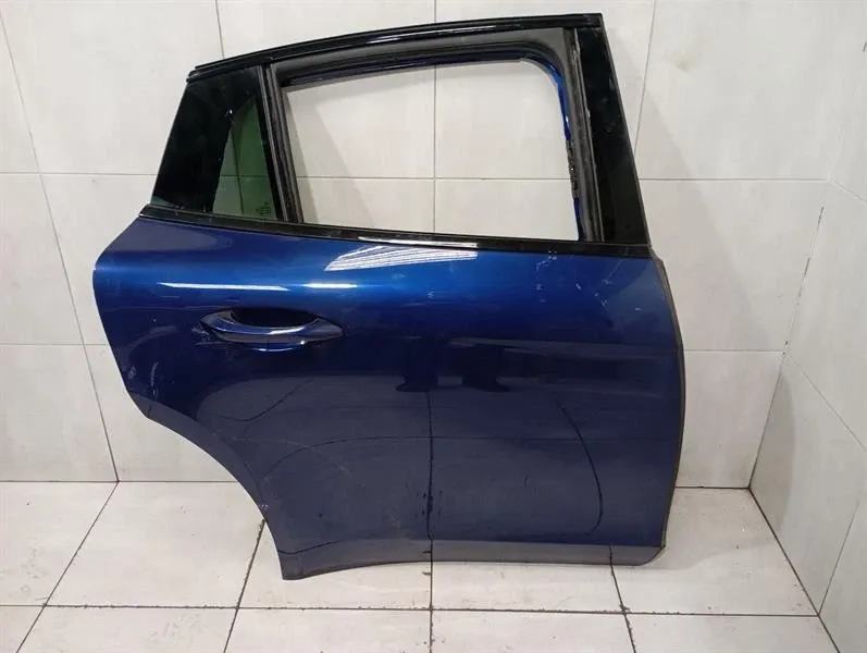 Porsche Panamera Porsche Panamera 976 G3 2024-2026 right rear door 971833022by door rear right