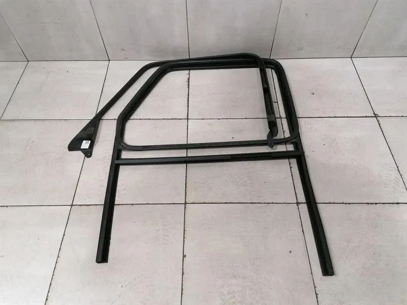 Mercedes-Benz A (W177) Mercedes G-Class W464 18-24 G63 AMG window frame FL A4637251100 window frame Li Body type: SUV
Fuel: Petrol