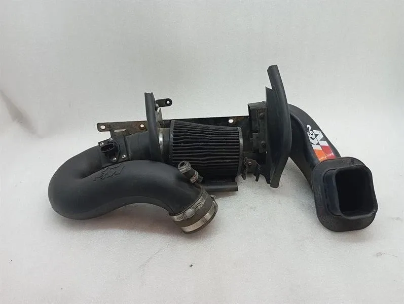 Porsche 911 (996) Porsche 911 996 K&N Air Filter Box K&N Performance Kit 57-7000 Porsche 3.4 3.6 Body type: Coupe
Fuel: Petrol