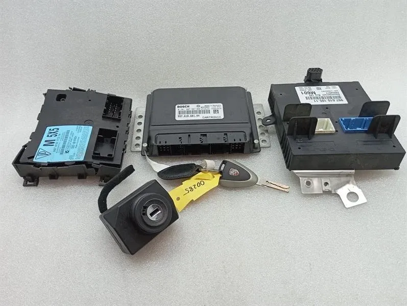 Porsche 911 (997) Porsche 911 997 Engine ECU 99761860104 Engine Control Unit SET KIT MK1 3.6 Body type: Coupe
Fuel: Petrol