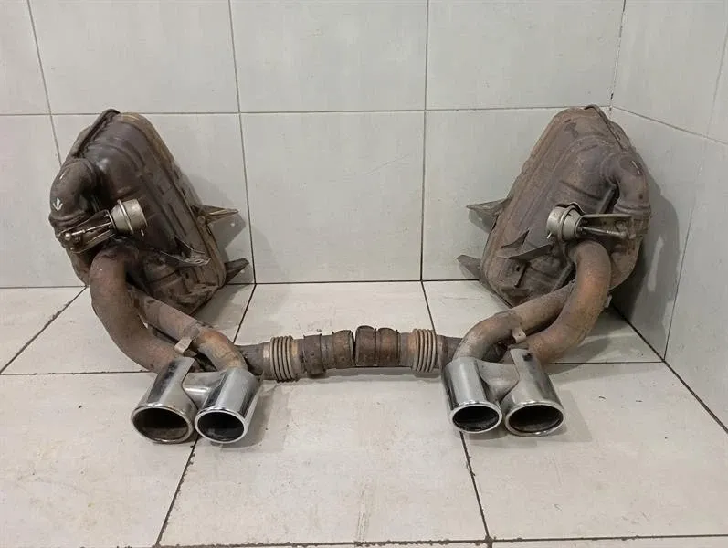 Porsche 911 (997) Porsche 911 997 exhaust 99711151102 Eisenmann set exhaust muffler Body type: Coupe
Fuel: Petrol