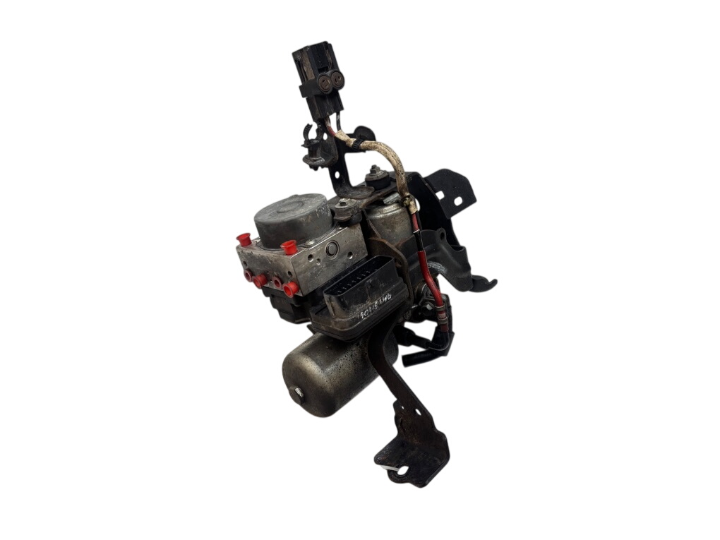 Toyota Prius+ ABS hydraulic unit / pump 4405047060 ABS hydraulic unit / pump TOYOTA PRI...