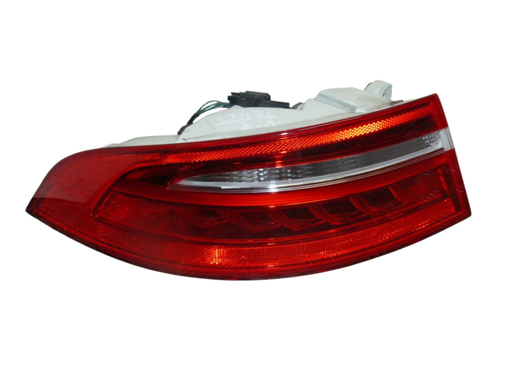 Jaguar XE galinis žibintas (kairėje)