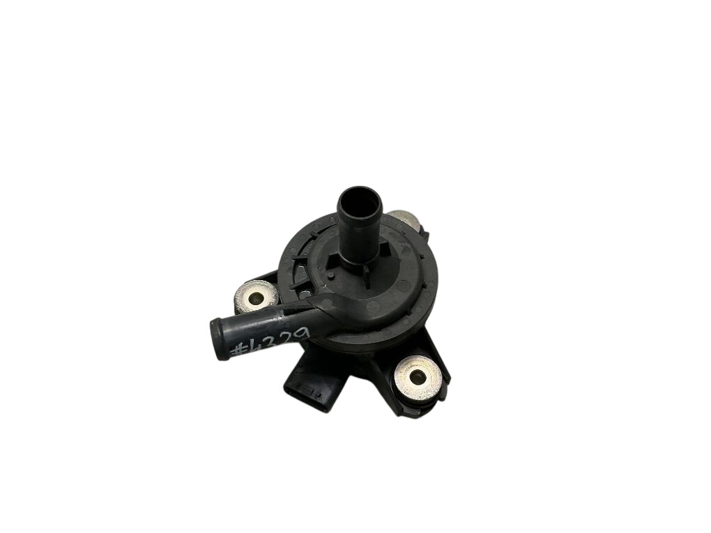 Mitsubishi Outlander Coolant Circulation Pump 21141010420 Coolant Circulation Pump MITSUBISHI...