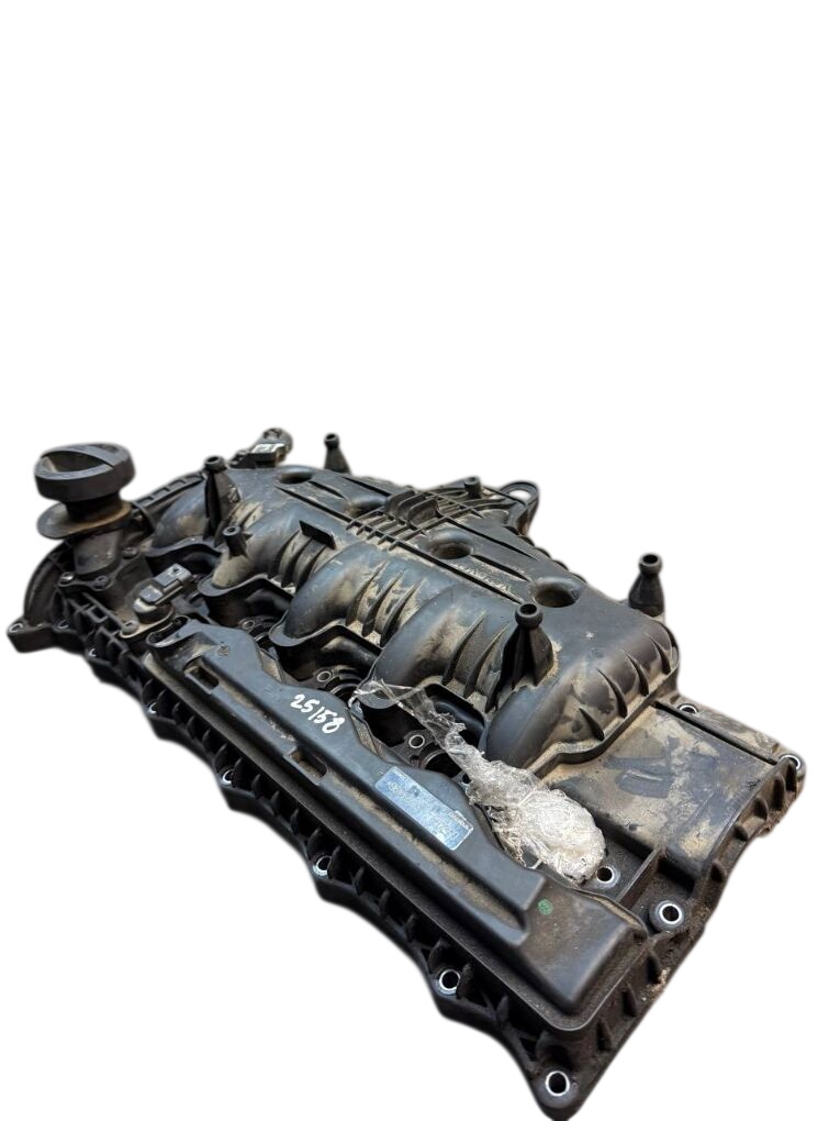 Volvo S60 Cylinder head valve cover 31338169 Cylinder head valve cover VOLVO S60 II...