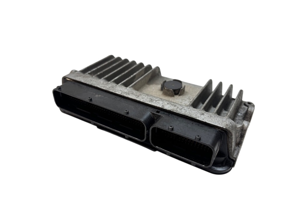 Toyota Prius+ Engine Control Unit / module (ECU) 2170000590 217000-0590 Engine Control Unit / mo...