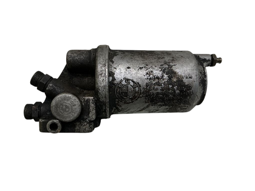 BMW 7 (E23) Oil filter bracket