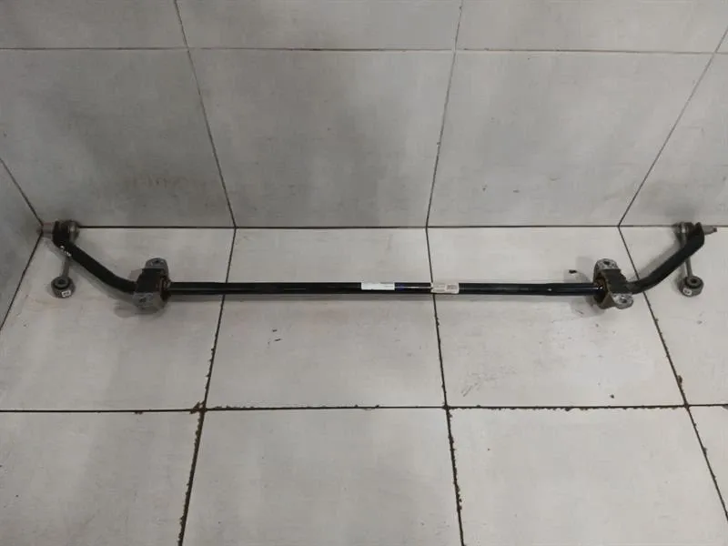 Porsche Panamera Porsche Panamera 976 2024-2026 Anti Roll Bar Rear 976511025J Rear Stabilizer Bar Body type: Hatchback
Fuel: Hybrid