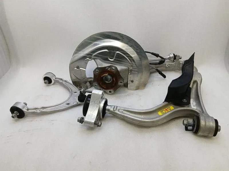 Porsche Panamera Porsche Panamera 976 G3 2024-26 Right Front Hub 971407246K Front Wheel Bearing Housing Body type: Hatchback
Fuel: Hybrid