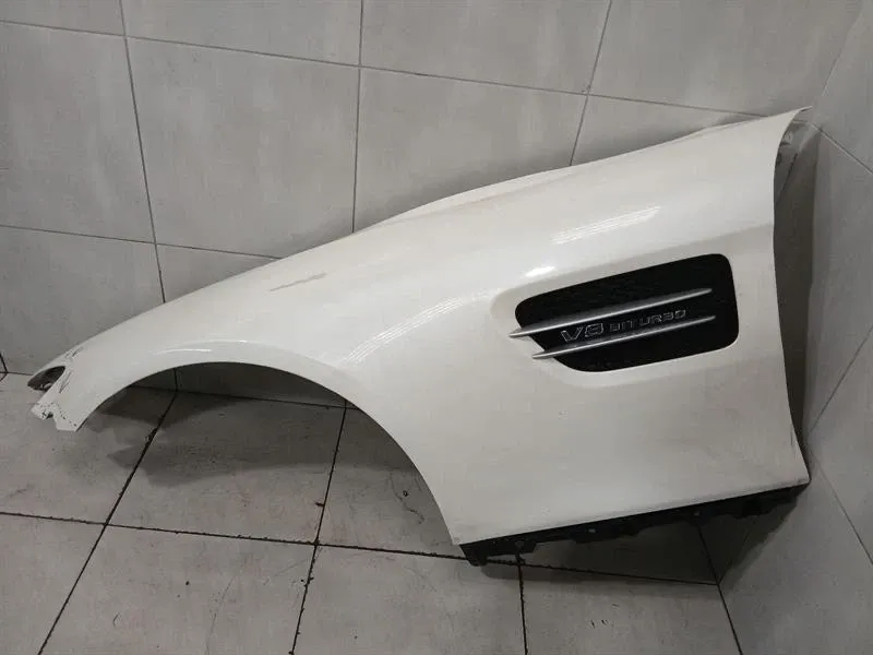 Mercedes-Benz G (W463) MERCEDES GT R190 ROADSTER LEFT WING A1908800106 LEFT WING DEFECTS Body type: Coupe
Fuel: Petrol
