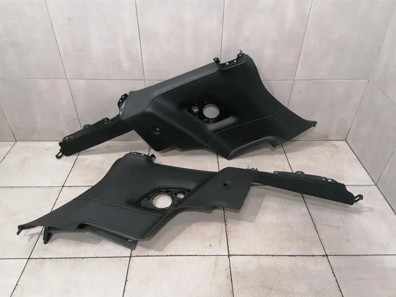 Porsche 911 (991) Porsche 911 991 Quarter Cover Panel Set 99155547502 Trim Leather Defect Body type: Coupe
Fuel: Petrol