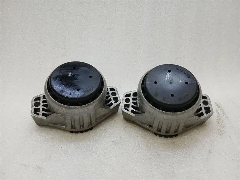 Porsche Panamera Porsche Panamera 976 G3 2024-2026 Engine Mount 976199383A Motor Mount SET OF 2 Body type: Hatchback
Fuel: Hybrid
