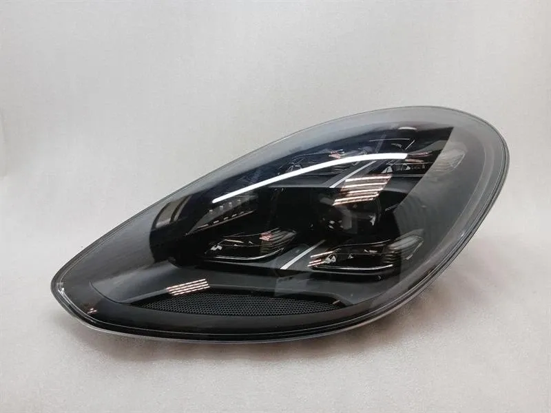 Porsche Panamera Porsche Panamera 971 left headlight 973941039 headlight left Matrix PDLS + Body type: Hatchback
Fuel: Petrol