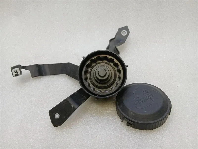 Porsche 911 (991) Porsche 911 991 99136106900 991 central lock key foam wheel lock bushing Body type: Coupe
Fuel: Petrol