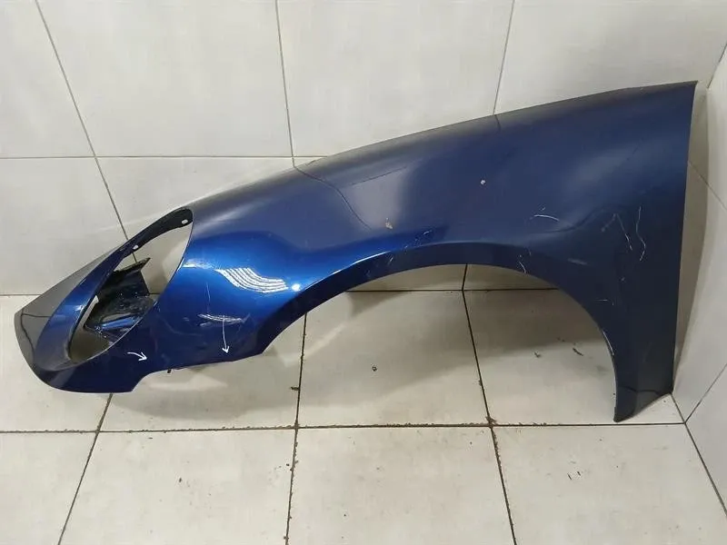 Porsche 911 (992) Porsche 911 992 Left Wing 992821101y Fender Left Faulty Body type: Convertible
Fuel: Petrol