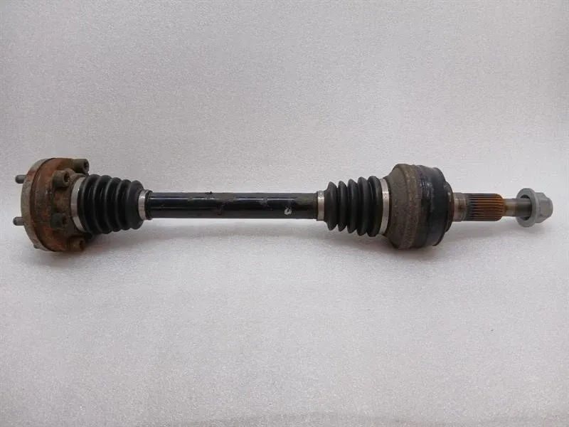 Porsche 911 (991) Porsche 911 991 drive shaft rear right 99133202462 rear right drive shaft Body type: Coupe
Fuel: Petrol