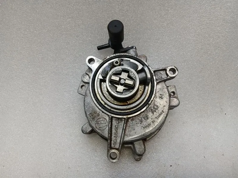 Porsche Panamera Porsche Panamera 976 G3 2024-2026 Vacuum Pump 06M145100Q Vacuum Pump Body type: Hatchback
Fuel: Hybrid