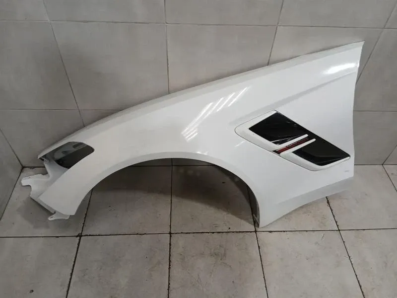 Chevrolet Corvette (C7) Chevrolet Corvette C7 Grand Sport Z06 Left Wing 84423758 Left Fender Body type: Coupe
Fuel: Petrol