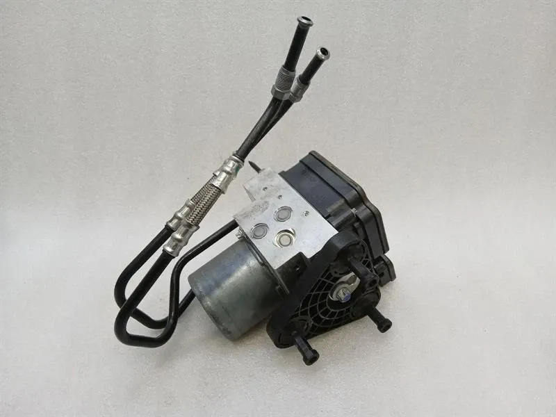 Mercedes-Benz G (W463) Mercedes GT R190 Roadster A.B.S Pump A1904300800 ABS Pump Hydraulic Block