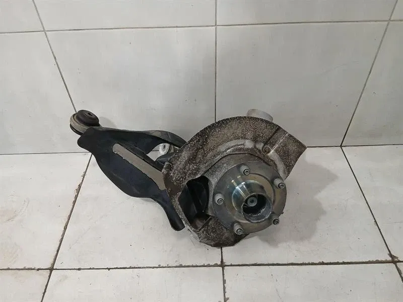Porsche 911 (991) Porsche 911 991 Left Front Hub 99134115704 GTS P478 (Central Wheel Lock) Body type: Coupe
Fuel: Petrol