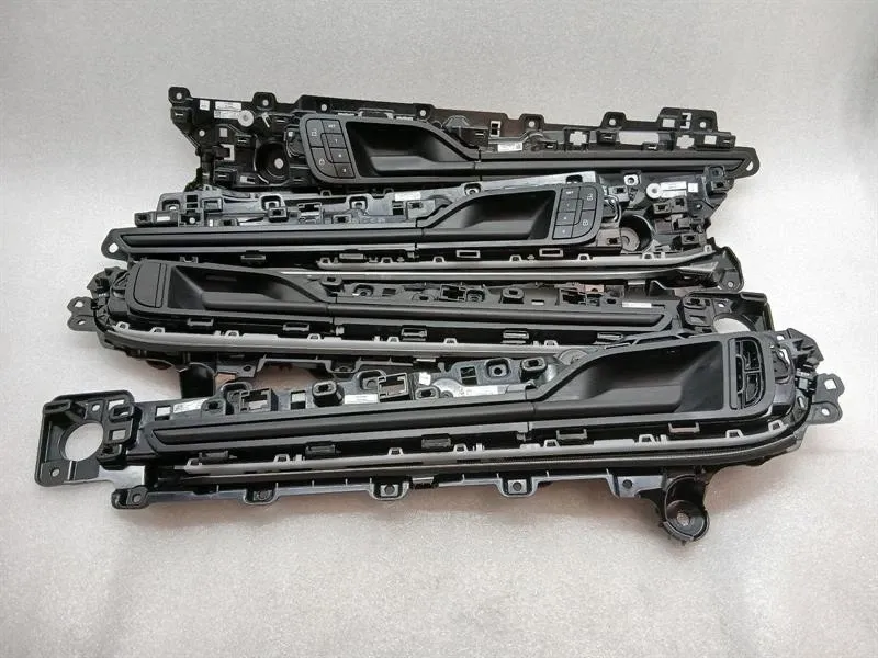 Porsche Panamera Porsche Panamera 976 G3 2024-2026 Veneer Set 976867062E SET Strip Cover Body type: Hatchback
Fuel: Hybrid