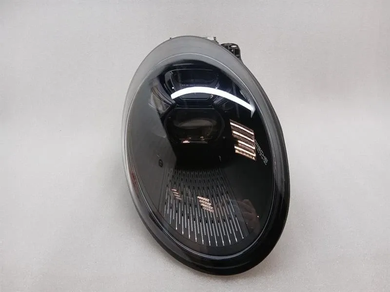 Porsche 911 (992) Porsche 911 992 GT3 Right Headlight 9P5941114F LED Matrix Headlight Black RS Body type: Coupe
Fuel: Petrol