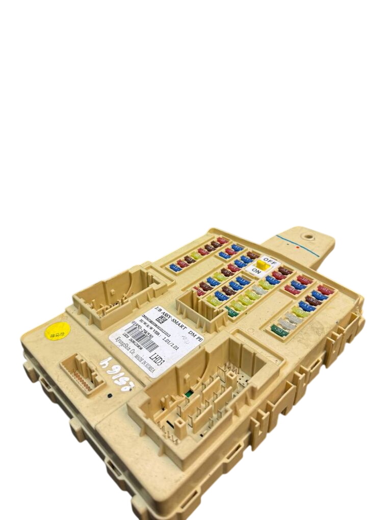 Hyundai Santa Fe Fuse box 919502W550 Fuse box HYUNDAI SANTA FE III (DM) (...