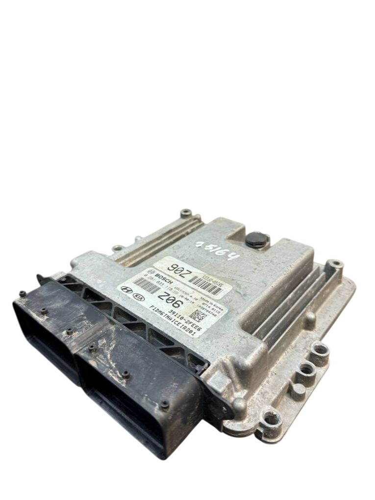 Hyundai Santa Fe Engine Control Unit / module (ECU) 0281033118 391102FEE6 Engine Control Unit / mod...