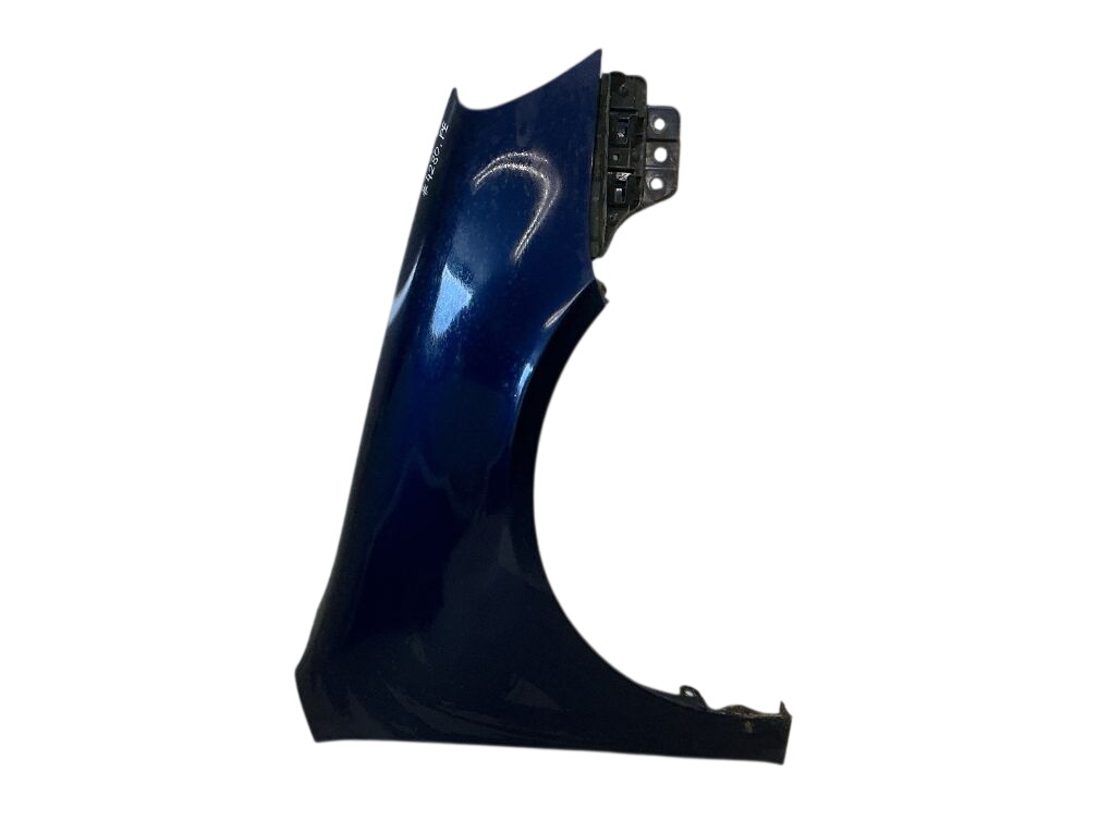 Volkswagen Golf 5 Fender Front Right 1K6821022A Fender Front Right VW GOLF V (1K) (2...