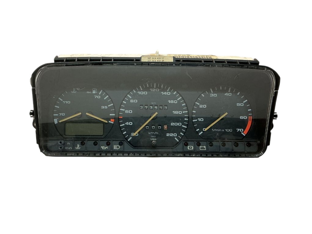 Volkswagen Passat приборы 357919033CC Instrument Cluster VW PASSAT (B3, B...