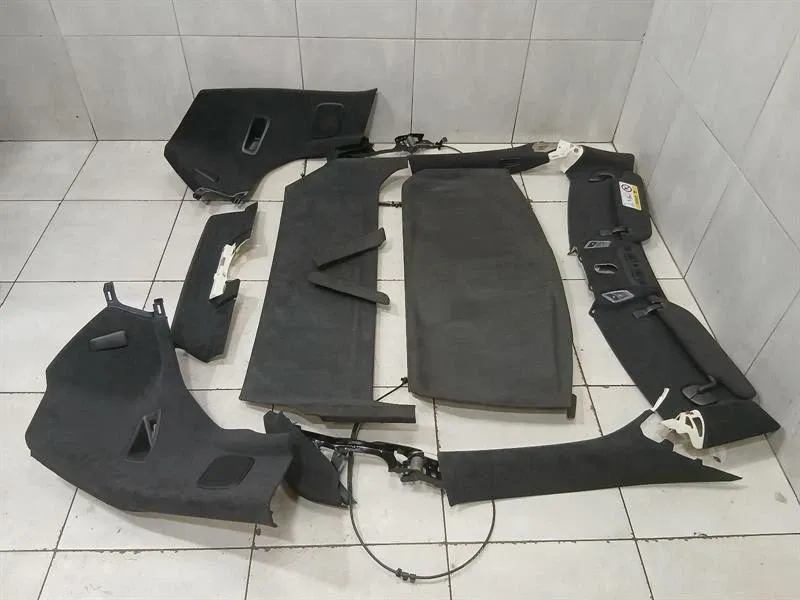 Chevrolet Corvette (C8) CHEVROLET CORVETTE C8 ROOF LINING SET 84556593 CONVERTIBLE ALCANTARA Headliner Body type: Coupe
Fuel: Petrol