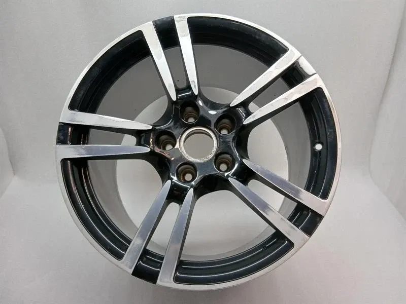 Porsche 911 (997) Porsche 911 997 Alloy Wheel 99736216302 Turbo II 11J x 19 ET51 Rim Body type: Coupe
Fuel: Petrol