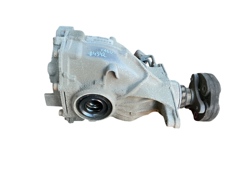 BMW 5 (F10 / F11) Rear axle differential 758444805 EAY59Y Rear axle differential BMW 5 G...