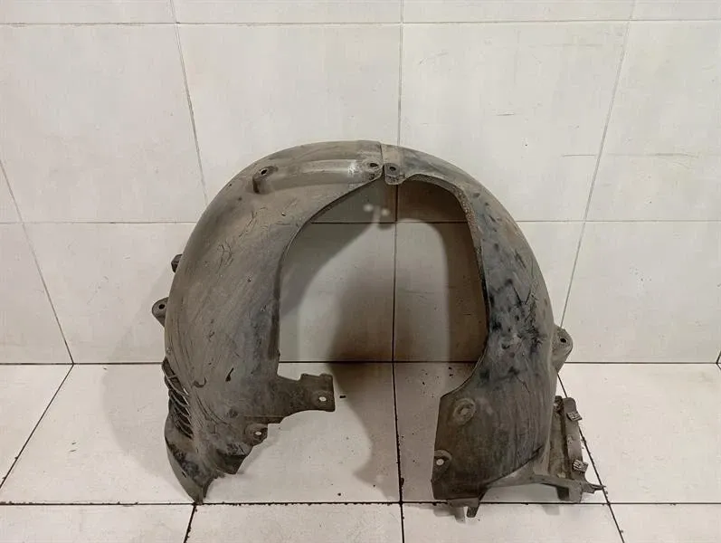 Mercedes-Benz C (W203) Wheel arch liner (plastic) Mercedes E Class W211 Wheel Arch Liner A2116980...