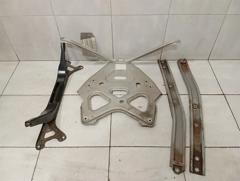 Porsche Boxster (981) Porsche Cayman 981 Under Tray 98133126102 Bracket Carrier 98133113206 Axle Frame