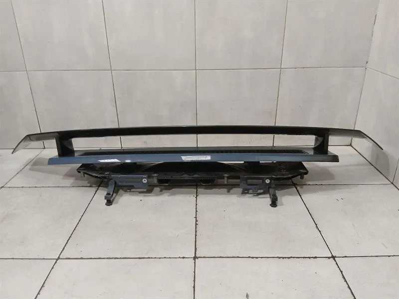 Audi R8 Audi R8 4S Performance rear spoiler 4S0827918 carbon rear spoiler conversion kit OEM Body type: Coupe
Fuel: Petrol