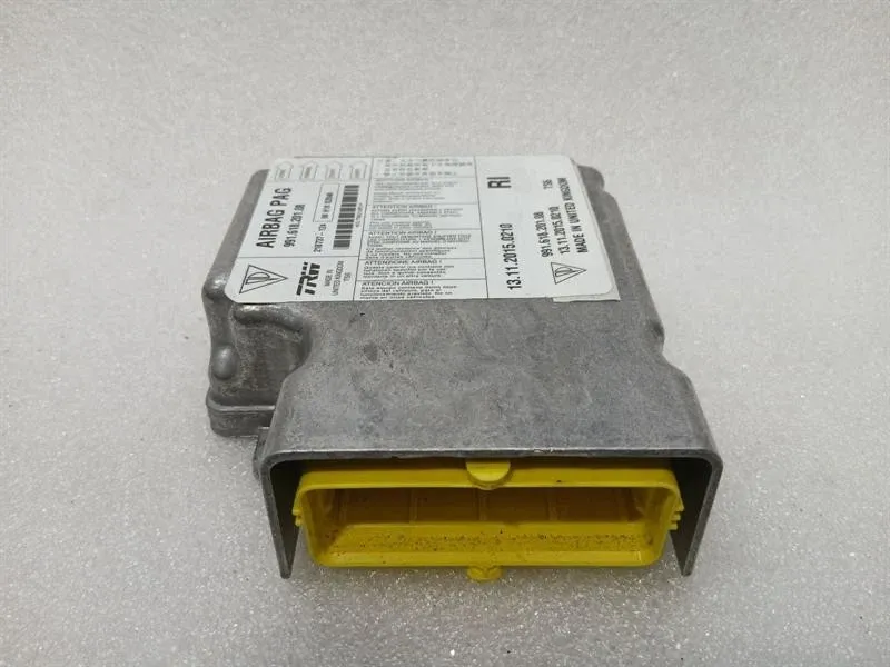 Porsche 911 (991) Porsche 911 991 Safety Module ECU 99161820108 Air Control Unit SRS Body type: Coupe
Fuel: Petrol