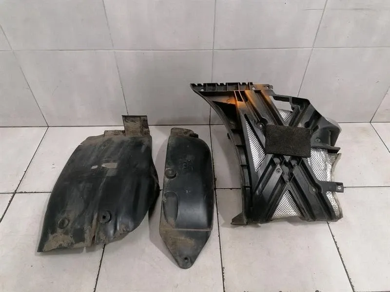 Porsche 911 (991) Porsche 911 991 wheel arch liner set rear left 99150563101 wheel arch cover set Body type: Targa
Fuel: Petrol