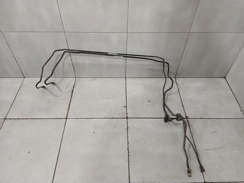 Porsche 911 (991) Porsche 911 991 Pipe Set of 2 99135922102 Hose Kit PDCC Body type: Coupe
Fuel: Petrol