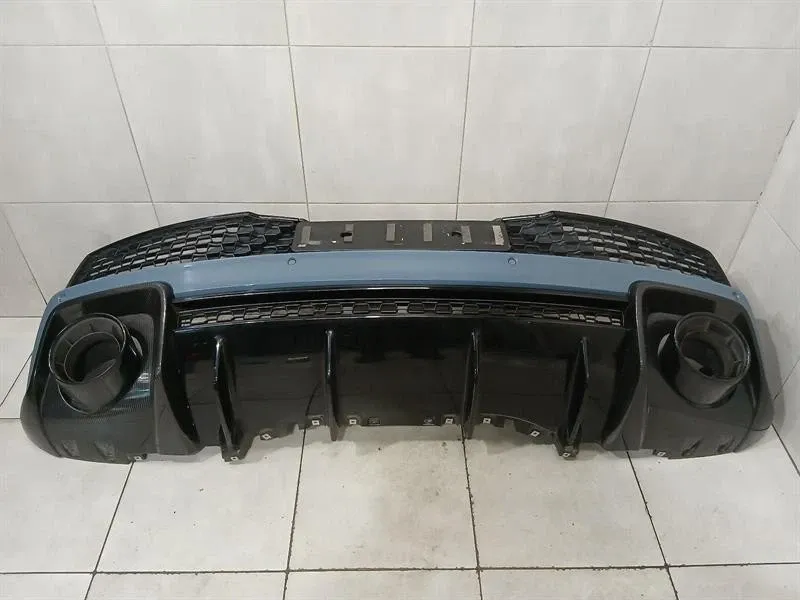 Audi R8 2020-2023 AUDI R8 4S PERFORMANCE REAR BUMPER 4S0807303D REAR BUMPER CARBON Body type: Coupe
Fuel: Petrol