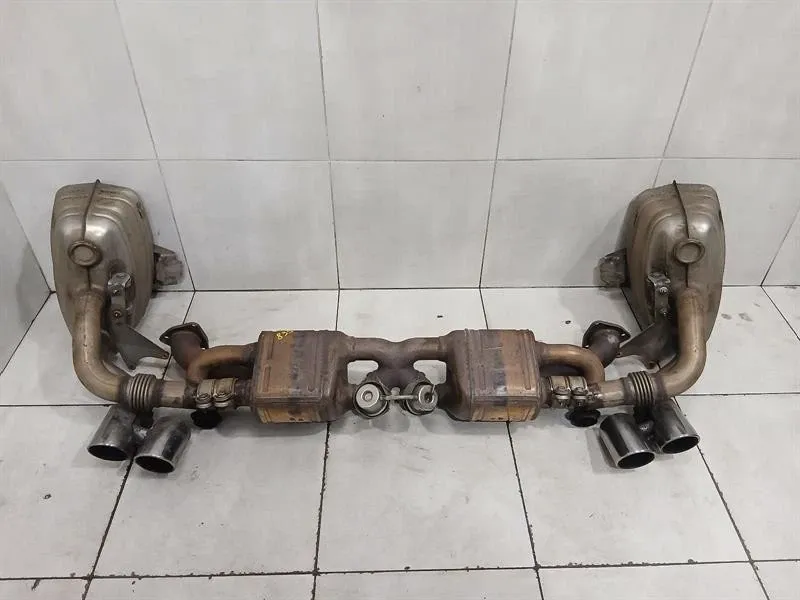 Porsche 911 (991) Porsche 991 exhaust silencer set 99111143708 exhaust silencer set Body type: Coupe
Fuel: Petrol