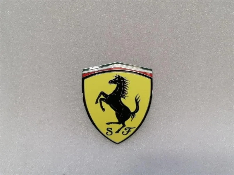 Ferrari California Ferrari California T F149 14-17 85118000 logo wing fender badge Body type: Convertible
Fuel: Petrol