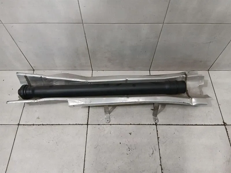 Ferrari California Ferrari California T F149 14-17 Propshaft 295628 Propshaft Body type: Convertible
Fuel: Petrol