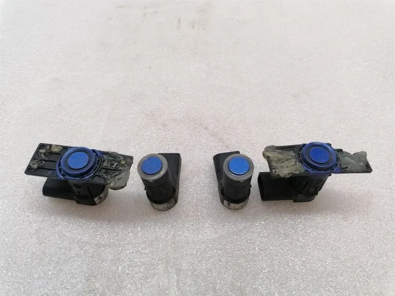 Maserati GranTurismo / GranCabrio Maserati Granturismo M145 parking sensor set 214561 parking aid parking sensor