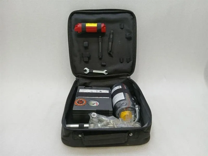 Audi R8 Audi R8 4S Performance Tool Kit 4S0012115 Tool Kit