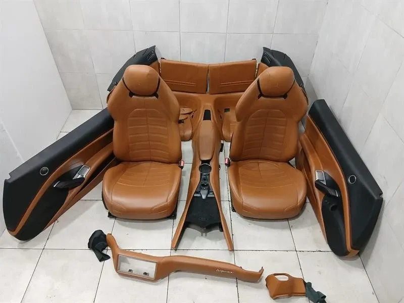 Ferrari California Ferrari California T F149 14-17 seats LHD seats interior Cuoio Daytona Body type: Convertible
Fuel: Petrol