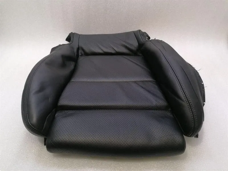 Porsche 911 (991) Porsche Cayman 718 911 Front Sport Seat Cushion Right 99152116227 Seat Covers Body type: Coupe
Fuel: Petrol